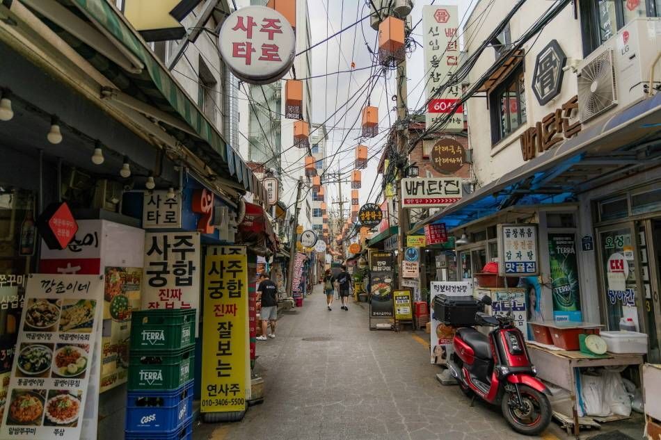 Seochon Village Seoul: Timeless Charm, Art, Food & History
