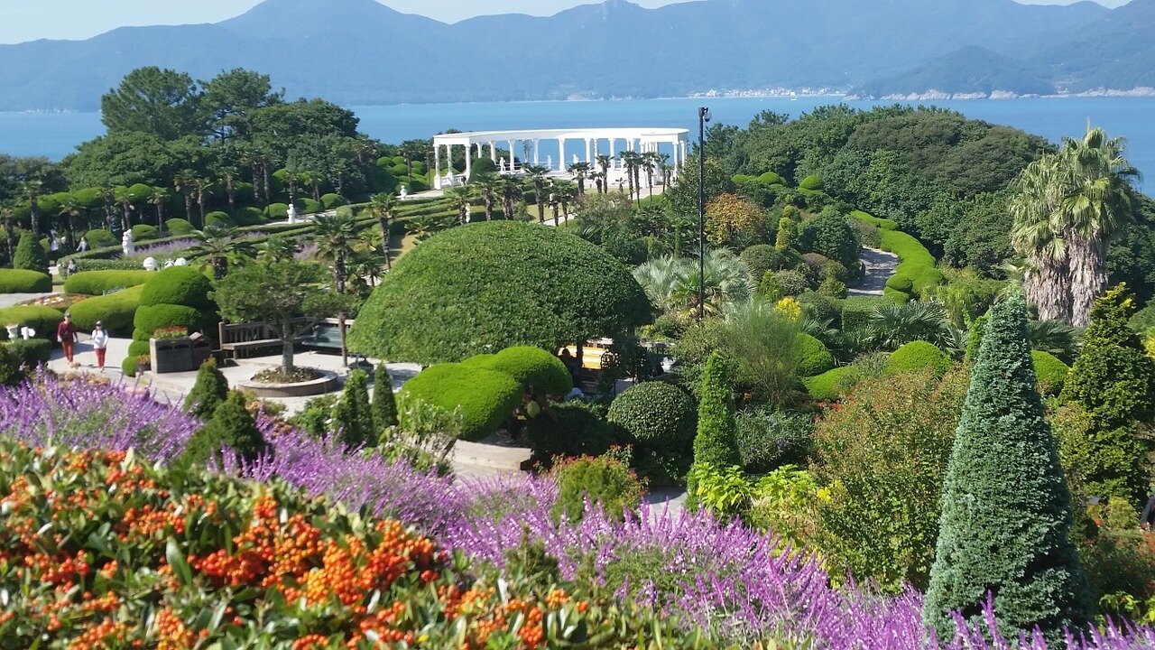 Oedo Botania: Tradition Meets Fantasy in Botanical Gardens