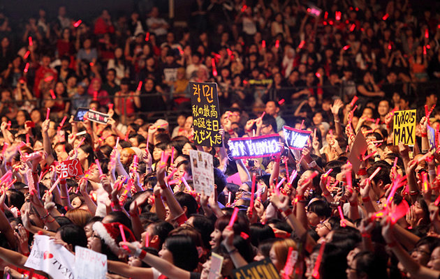 K-pop Participatory Fandom: Creativity, Community, and Influence
