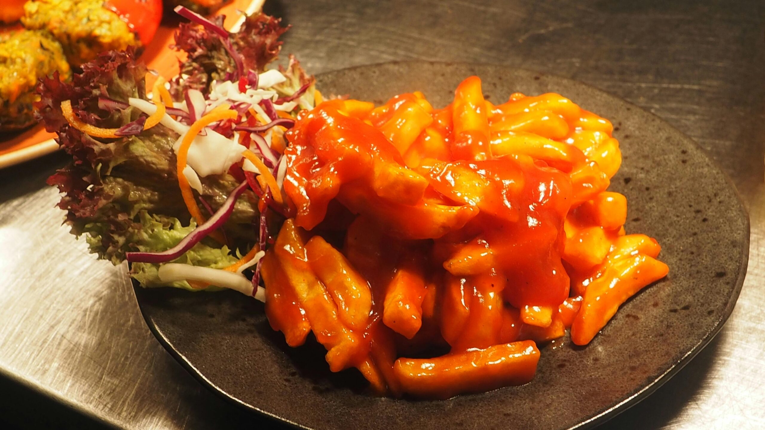Cheese and Tteokbokki Fusion: Spicy Korean Street Food Reimagined